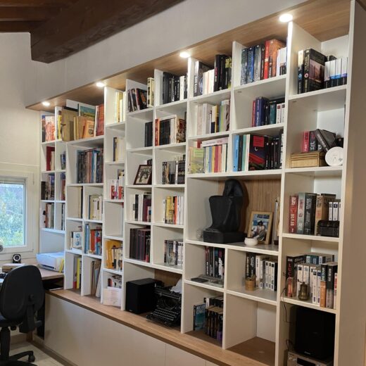Conception de votre bibliothèque sur mesure à Perpignan avec l’équipe Nauleau & Fils