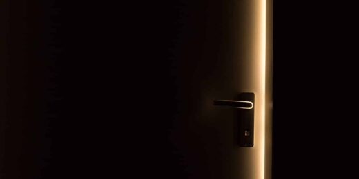 Nauleau &amp; Fils conçoit et réalise vos portes d’intérieur sur mesure à Perpignan depuis un quart de siècle